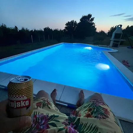 Lusy Villa *